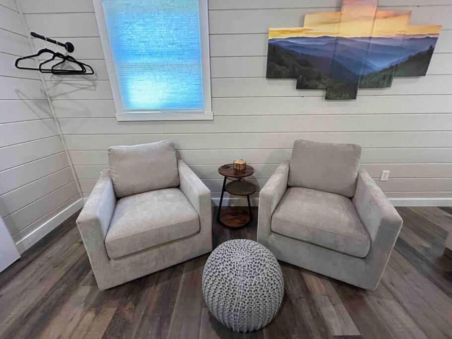 Blissful Nook Tiny Home ~ Cozy Retreat W/ Hot Tub; Near Town And Deep Creek Bryson City Bagian luar foto
